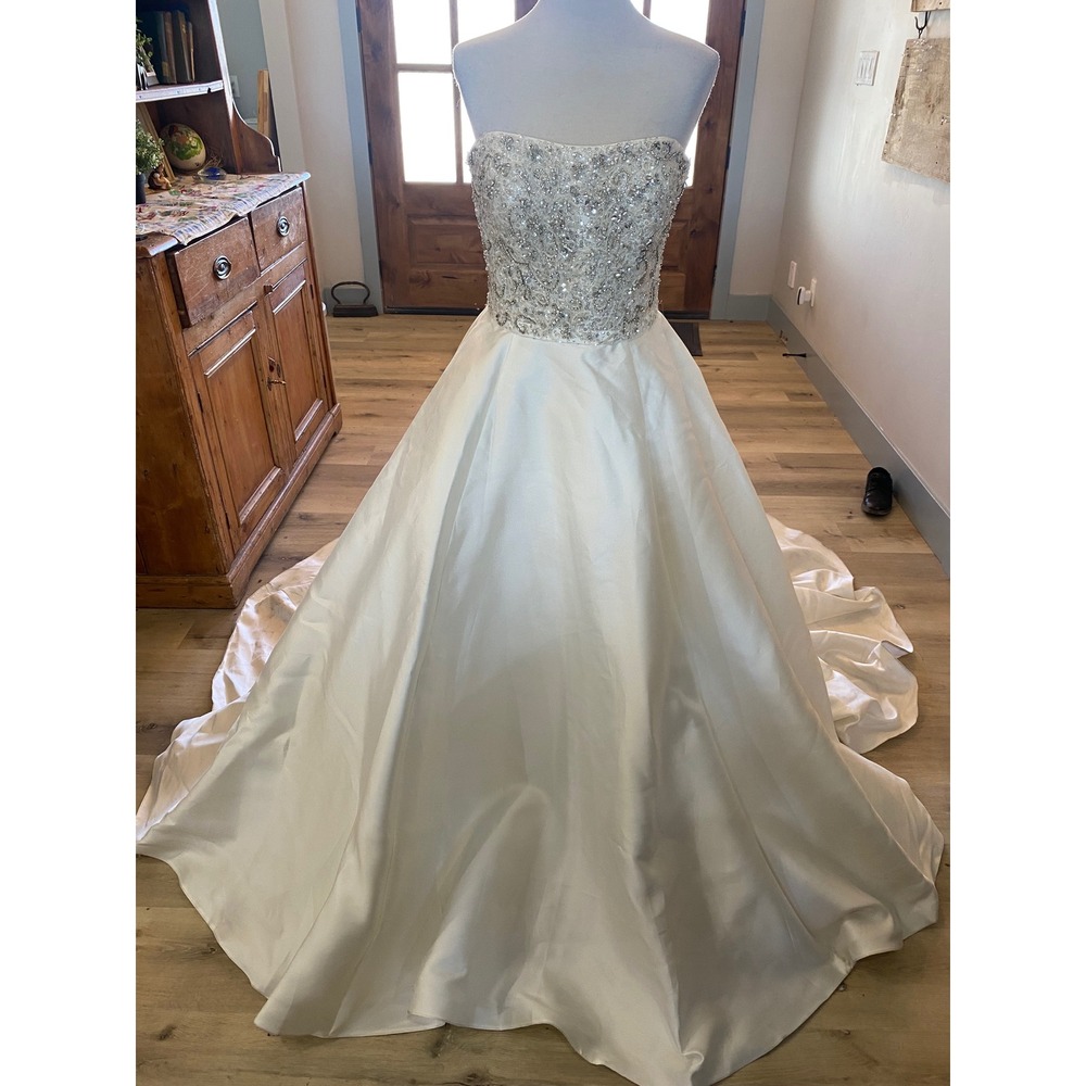 Oleg Cassini Beaded Strapless Ball Gown Wedding Dress Ivory CWG791 Womens 12